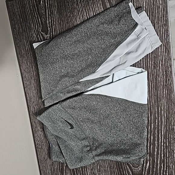 Nike Dri Fit Leggings - Picture 1 of 6